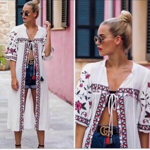 Zara White Floral Embroidered kimono tunic